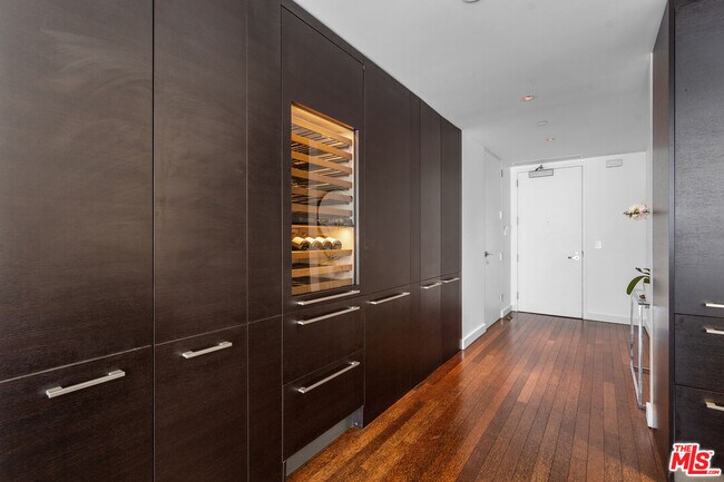 Foto del edificio - 6250 Hollywood Blvd