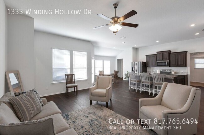 Foto del edificio - 1333 Winding Hollow Dr
