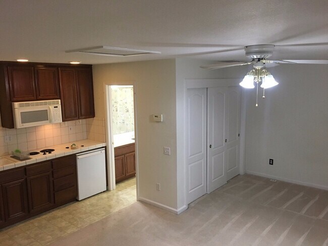 Foto del edificio - Rare studio in N. Turlock