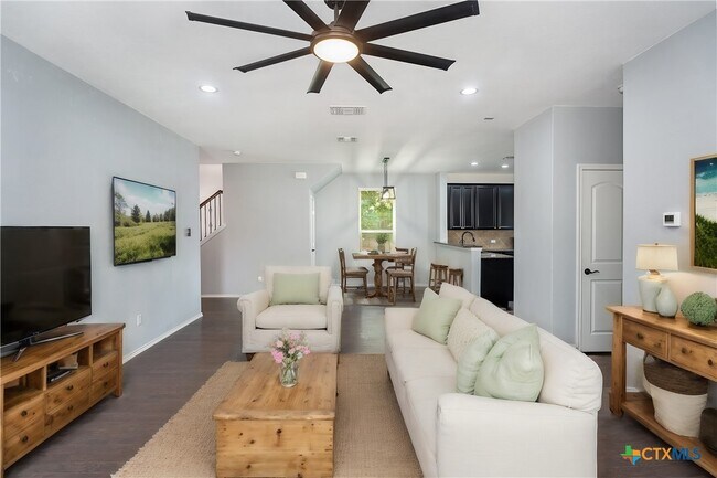 Foto del edificio - 2601 Chandler Creek Blvd