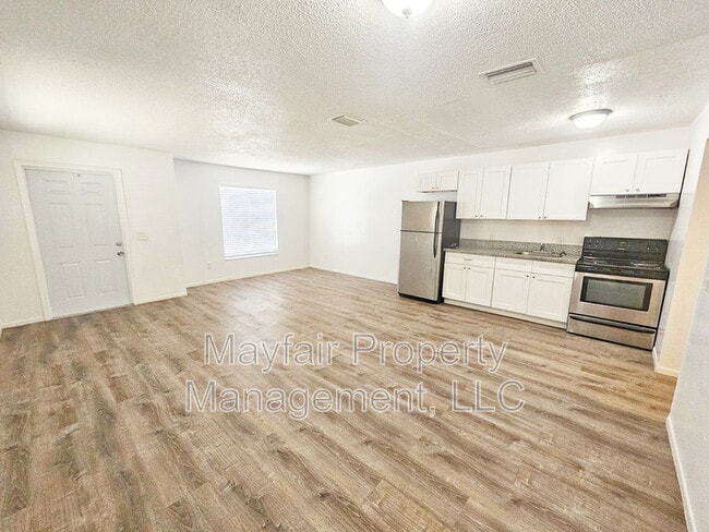 Building Photo - 4800 Serafica Drive