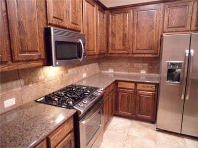 Foto del edificio - 5321 Locust Dr