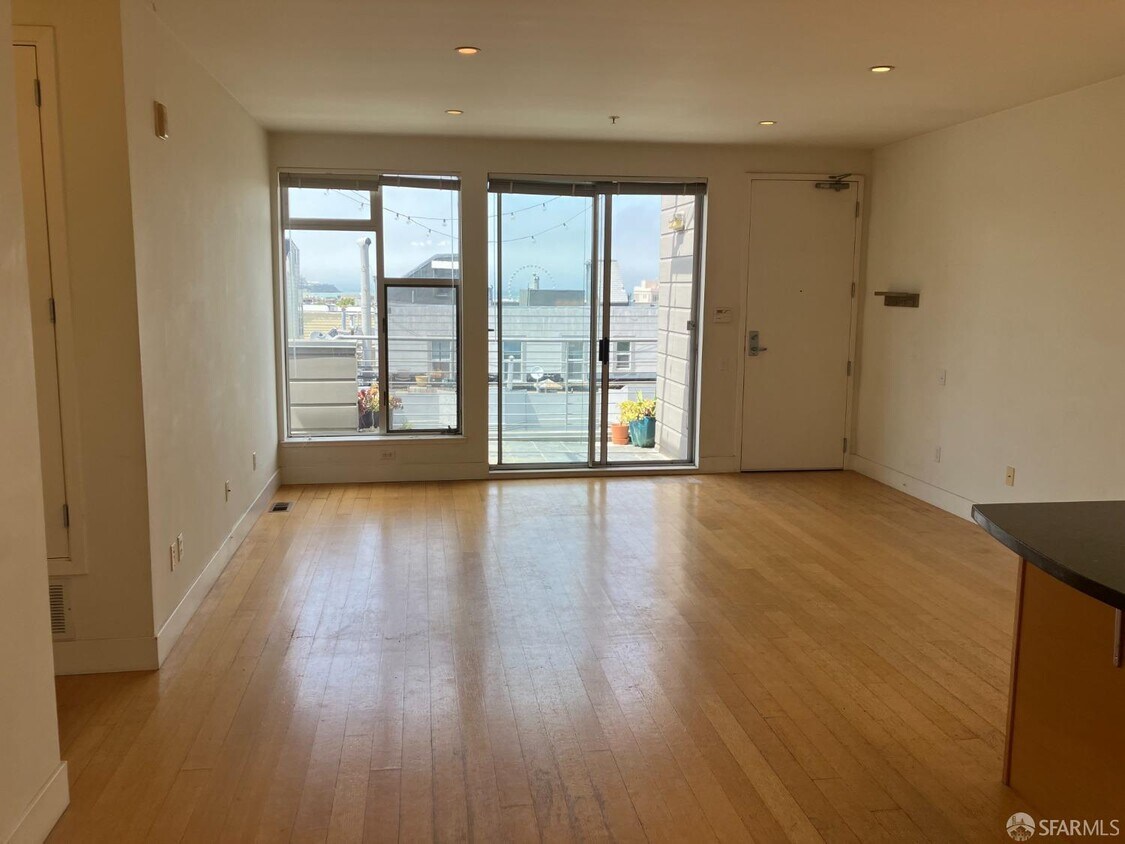 Foto principal - 801 Greenwich St