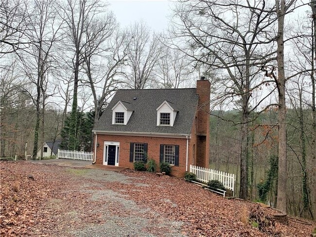 Building Photo - 3978 Pineshore Cir