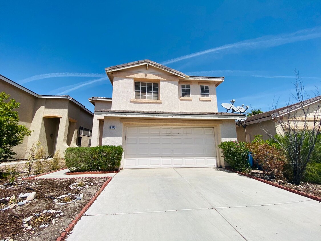 Primary Photo - OPEN FLOOR PLAN SPRING VALLEY HOME WITH A ...