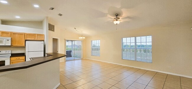 Foto del edificio - 500 Central Rdg Ln