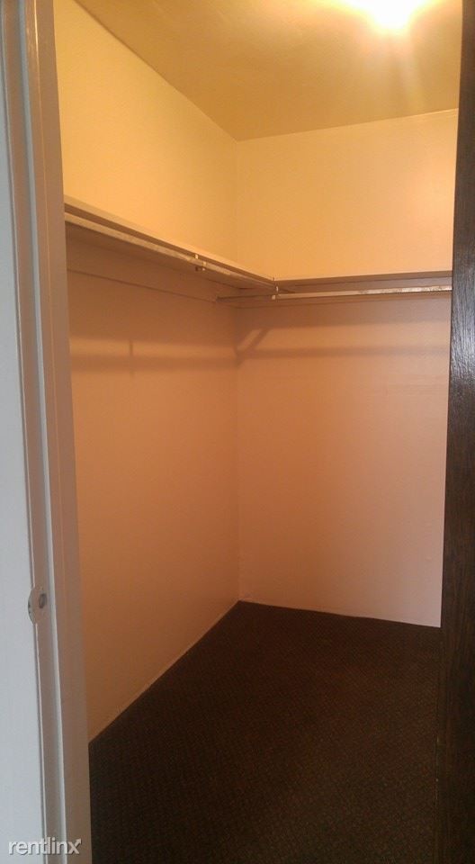 Building Photo - 2 br, 1 bath Apartment - 6026 NW 23rd St