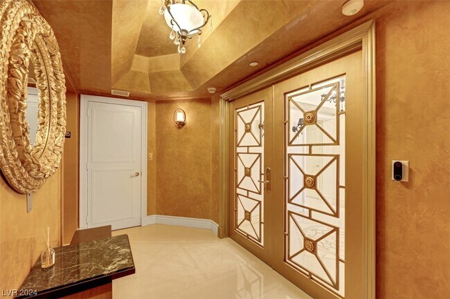 Foto del edificio - 2747 Paradise Rd