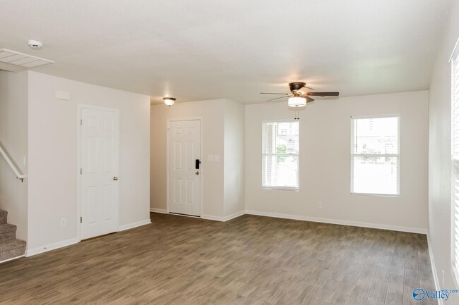 Building Photo - 129 Forestbrook Dr