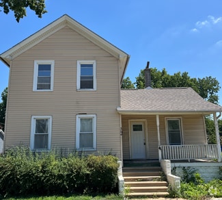 Building Photo - 9999 S Eastern Ave