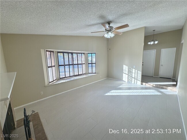 Foto del edificio - 3674 Duneville St