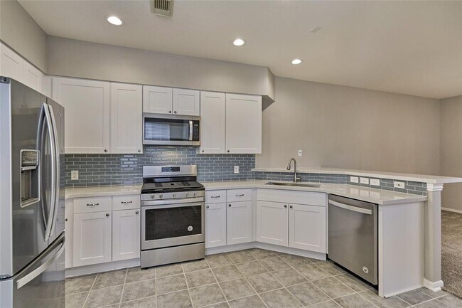 Foto del edificio - 67 Scarlet Woods Ct