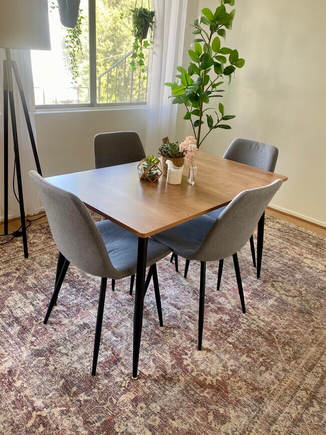 Foto del edificio - 5919 Chula Vista Way