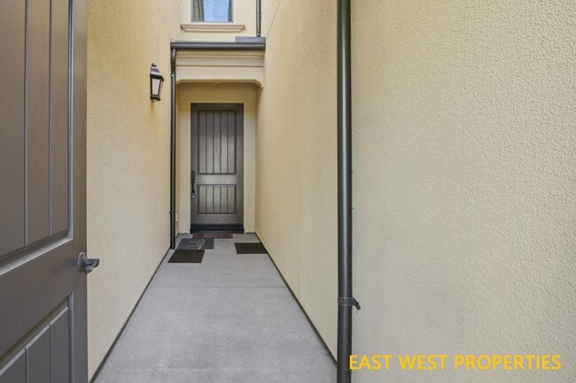 Building Photo - 62 Granite Path