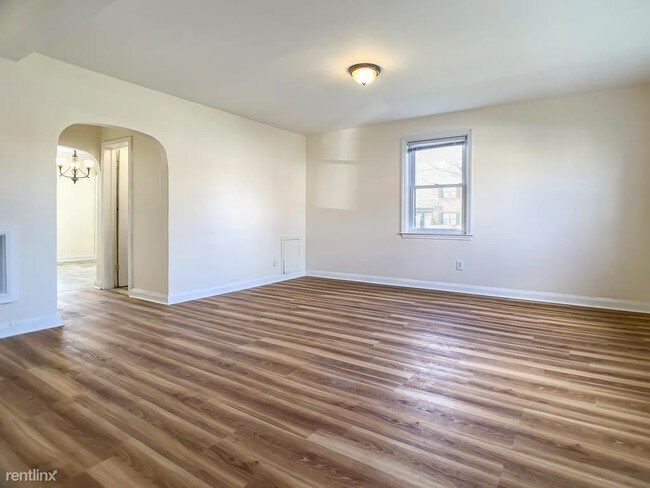 Foto del edificio - 3 br, 2 bath Townhome - 2900 Cornwall Rd