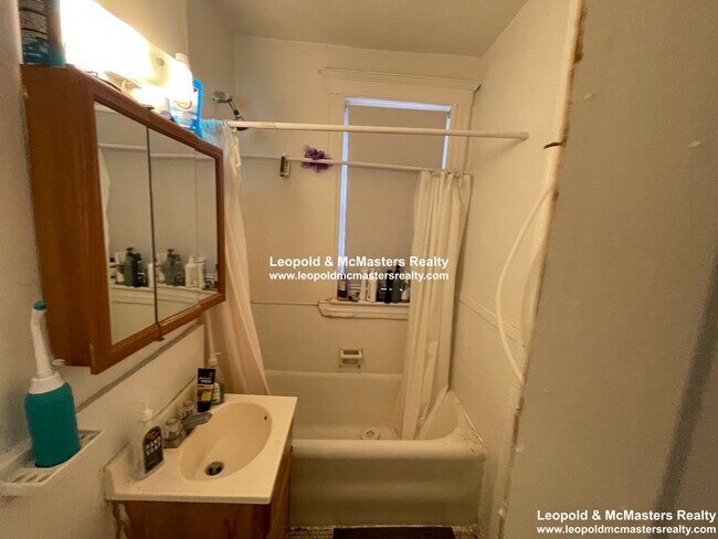 Foto del edificio - 1642 Commonwealth Ave