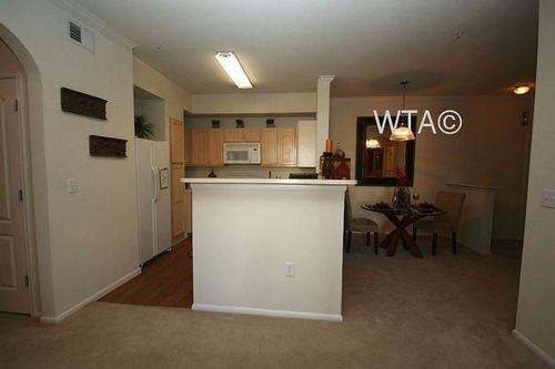 Building Photo - 10301 Ranch Rd 2222