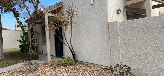 Building Photo - 7822 E Keim Dr