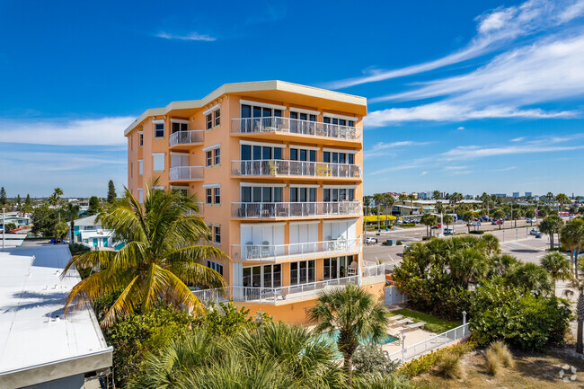 11270 Gulf Blvd Treasure Island, FL - The Venetian