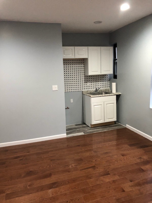 Foto principal - 140-18 Ash Ave