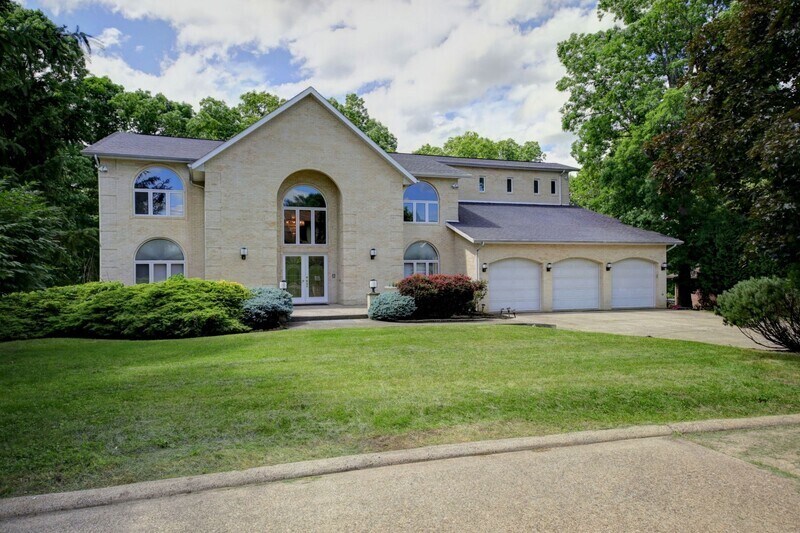 30 Bridlewood Rd, Charleston, WV 25314 House Rental in Charleston, WV