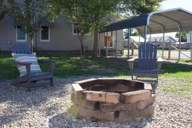 Backyard - 120 1st St SE