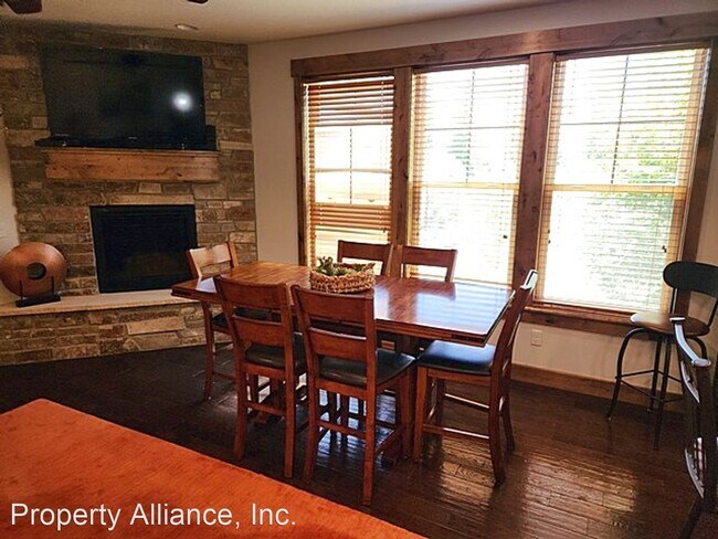 Foto del edificio - 3 br, 2 bath House - 9855 Vista Drive #104