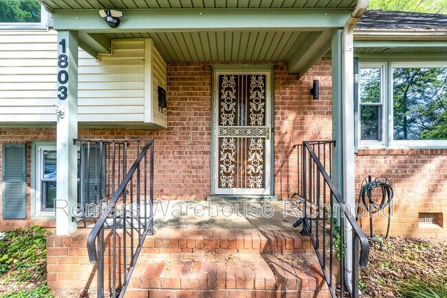 Foto del edificio - 1803 S Meadow St