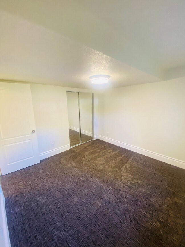 Dormitorio 1 - 1136 Fairway Cir