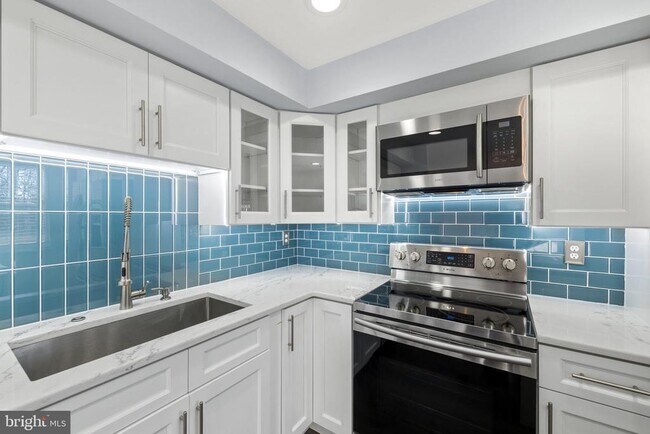 Building Photo - 5850 Rock Forest Ct