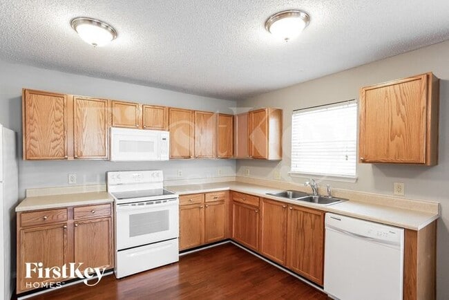 Building Photo - 12725 Loyalty Dr