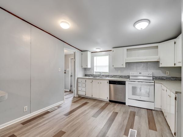 Building Photo - 25779 Almarie Dr