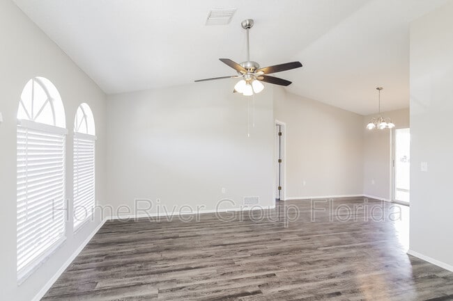 Building Photo - 4067 Bula Ln