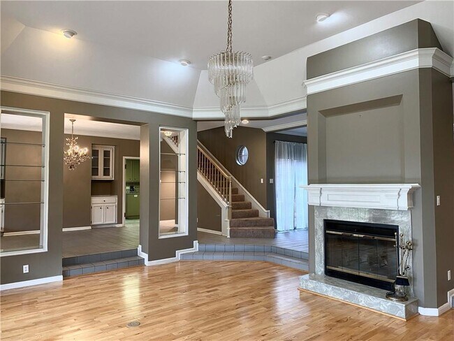 Foto del edificio - 3100 Creeks Edge Pkwy