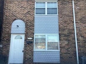 Building Photo - 1013 Dubose Dr