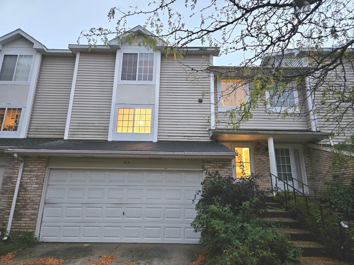 Primary Photo - 413 Stevens Ct