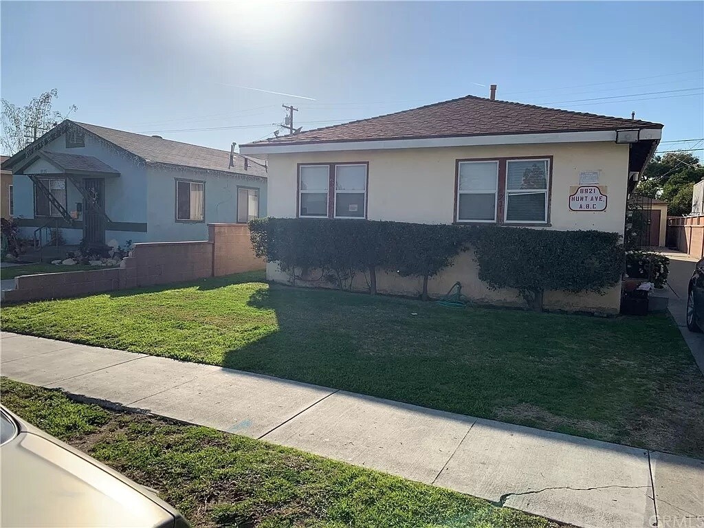 Primary Photo - 8921 Hunt Ave