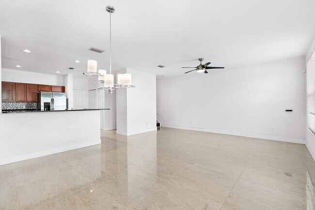 Building Photo - 4534 Monarch Way