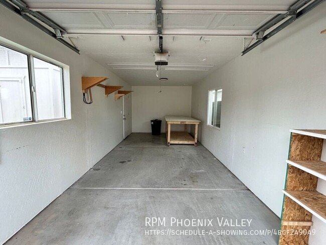 Building Photo - 1607 W Rosemonte Dr