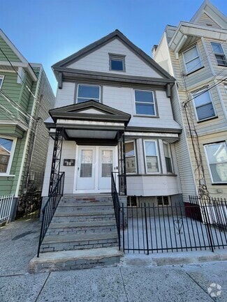 Building Photo - 45 Greenville Ave