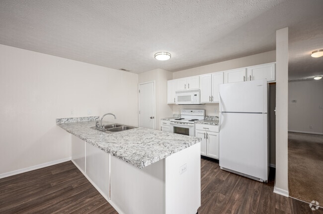 Interior Photo - Anthrop Pointe