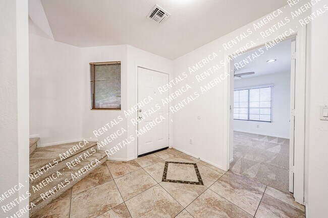 Building Photo - 13041 W Mauna Loa Ln