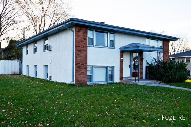 Foto del edificio - 4655 Pierce St NE