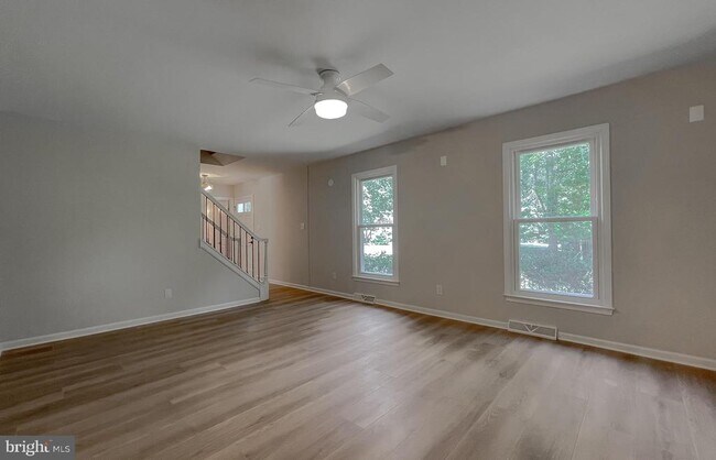 Foto del edificio - 22373 Enoch Rd