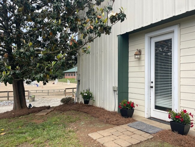 Foto del edificio - 17875 Birmingham Hwy