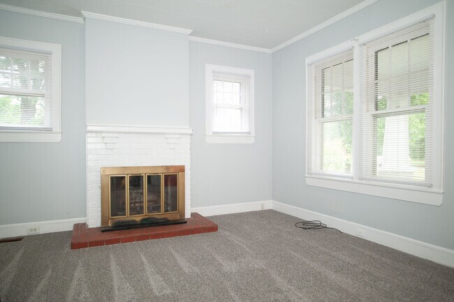 Foto del edificio - 2032 Piney Grove-Wilbon Rd