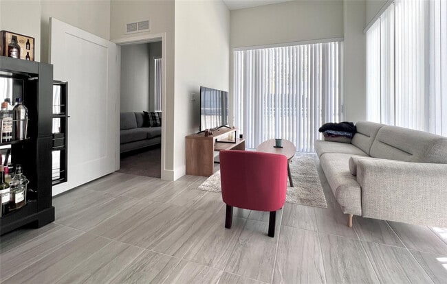 Foto del edificio - 120 N Compass Way