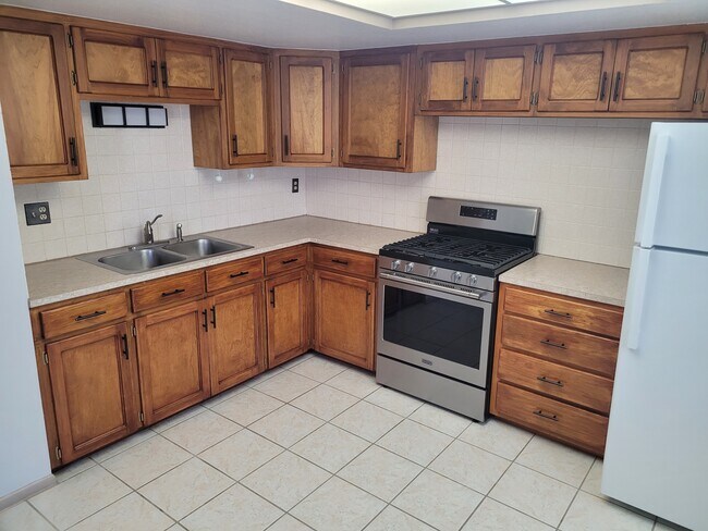 Foto del edificio - 1319 Pacheco Ct