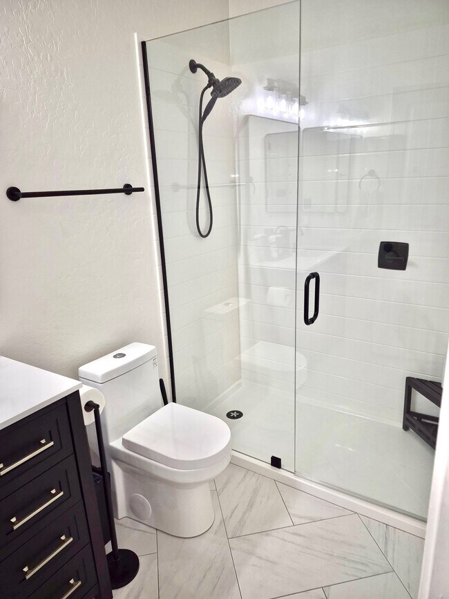 Foto del edificio - 719 S Longmore St