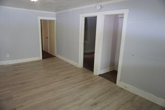 Foto del edificio - 2214 Vandermast Ln